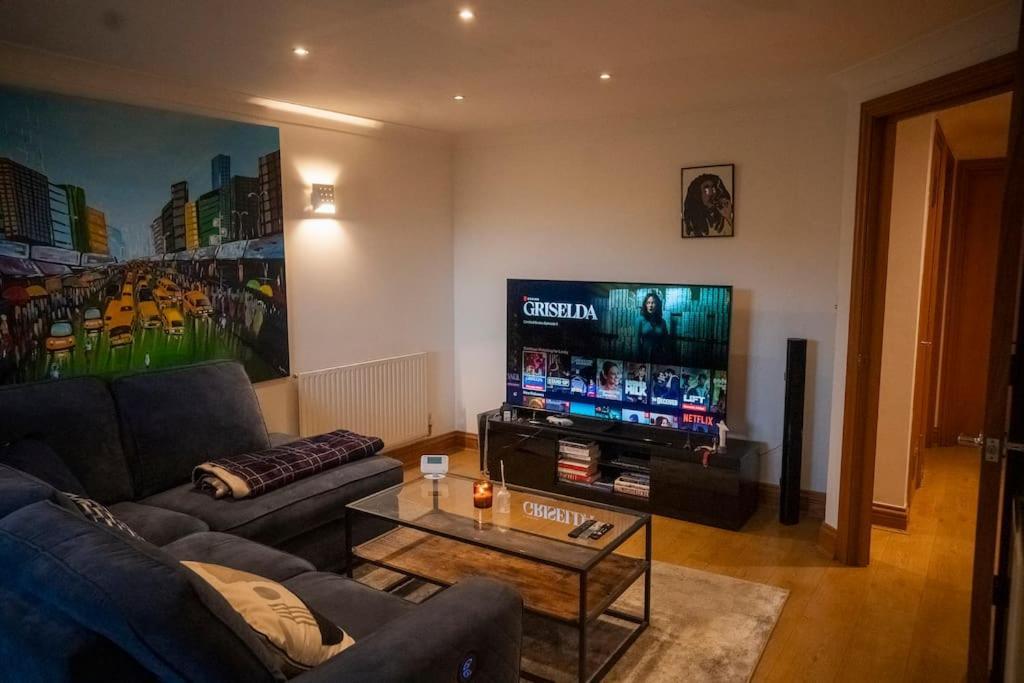1-Bed Flat In Ocean Village Southampton Exteriör bild