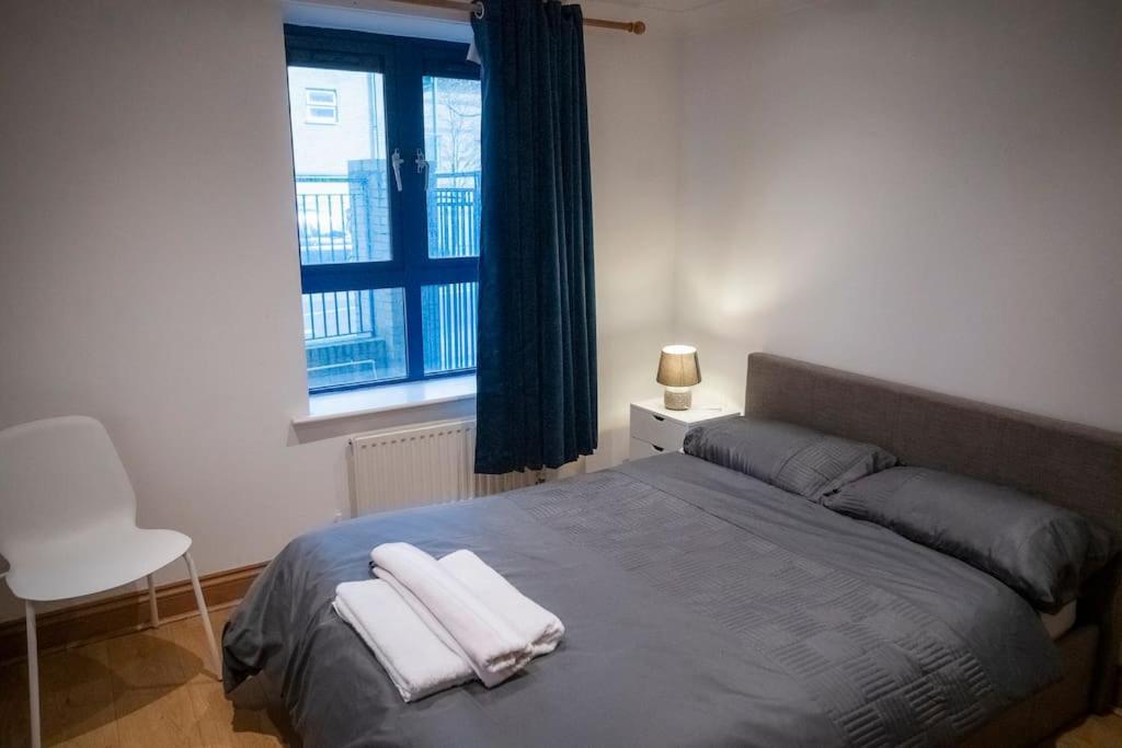 1-Bed Flat In Ocean Village Southampton Exteriör bild